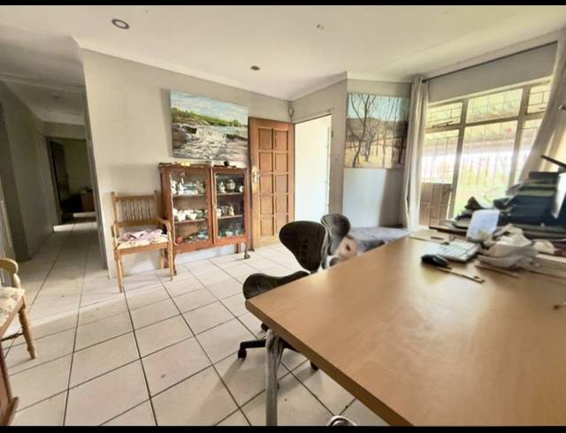 3 BEDROOM HOUSE FOR SALE IN MINNEBRON